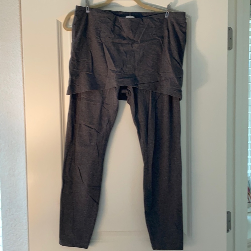 Fitness cleanout!Never worn Cabi Skirt w/Leggings